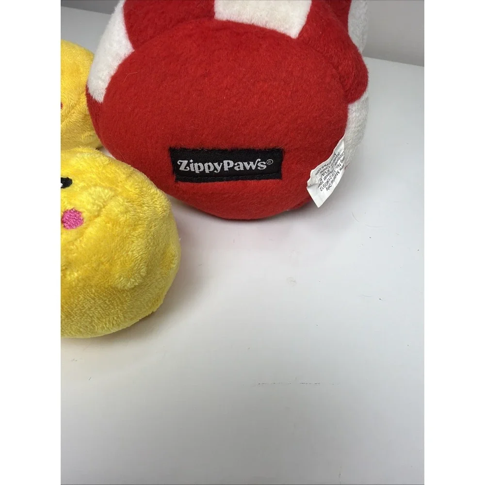 ZippyPaws Burrow Popcorn Bucket Squeaker Plush Dog Puppy Toy 3 Squeakers Storage